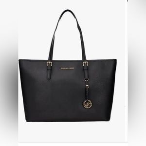 Michael Kors Jet Set Travel Medium Top Zip Multifunction Tote
